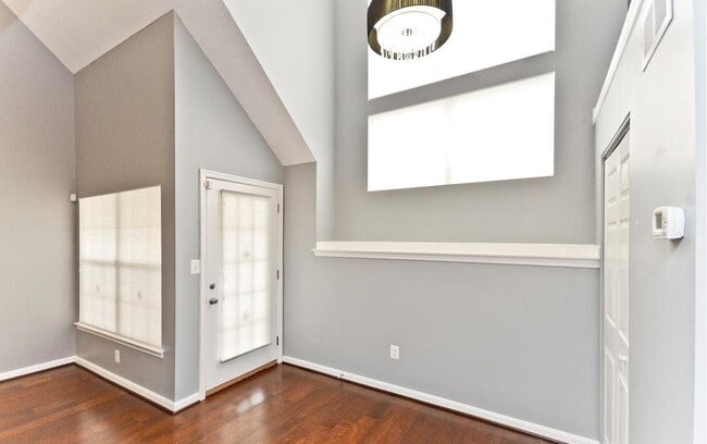 Photo - 15645 Easthaven Ct Apartment