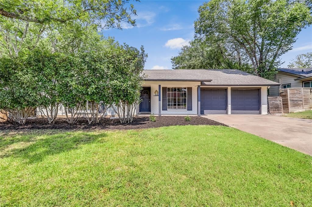 Foto principal - 5300 Basswood Ln