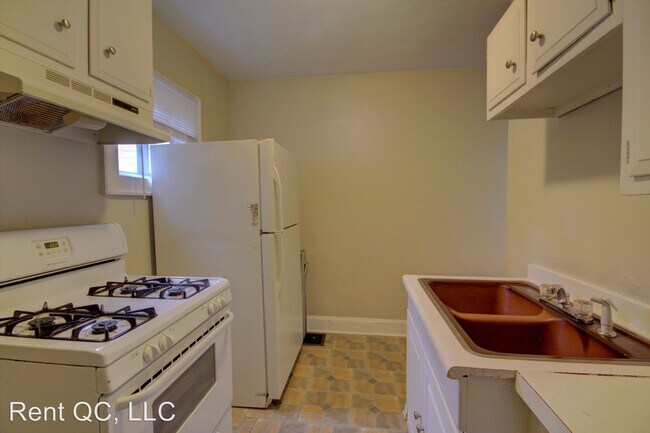 Foto del edificio - 832 W 8th St