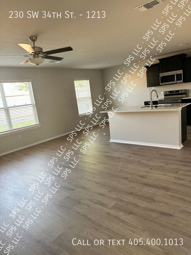 Foto del edificio - 230 SW 34th St