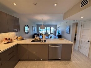 Building Photo - 4900 N Ocean Blvd
