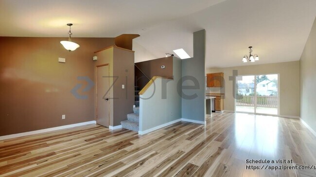 Foto del edificio - 20102 106 St Ct E