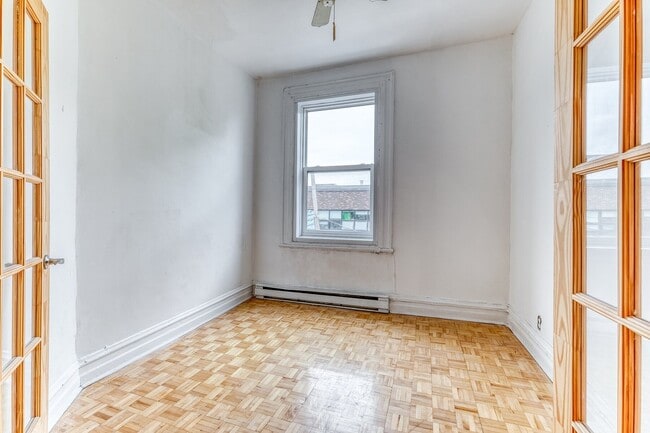 Building Photo - 3514 Rue Sainte-Émilie