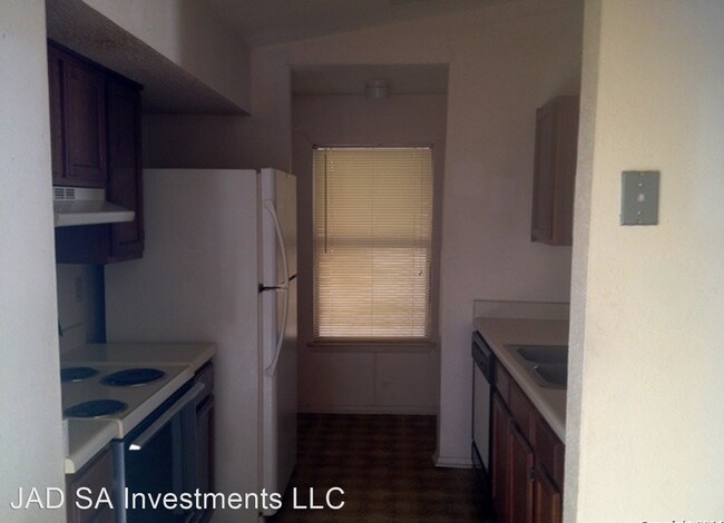 Foto del edificio - 2 br, 1 bath House - 8439 Forest Ridge