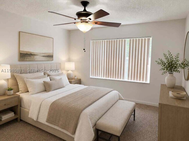 Foto del edificio - 8560 SW 212th St