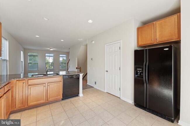 Building Photo - 9481 Canonbury Square