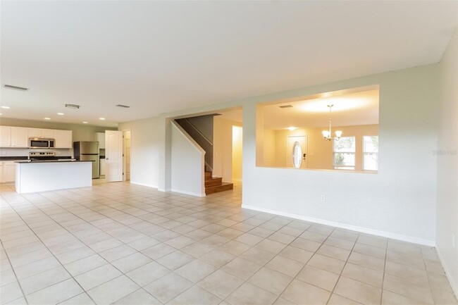 Building Photo - 6906 Lake Eaglebrooke Dr