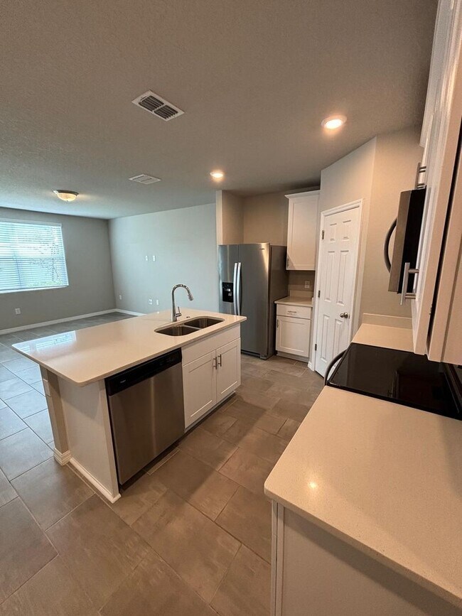 Foto del edificio - 431 Legacy Lp