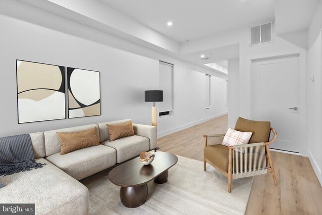 Foto del edificio - 5230 Georgia Ave NW