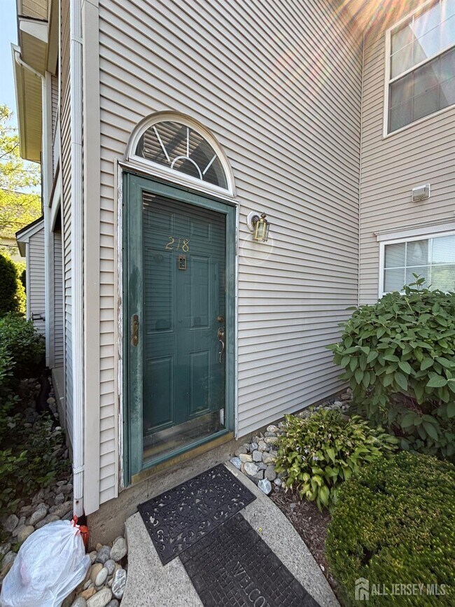Foto del edificio - 218 Cambridge Ct