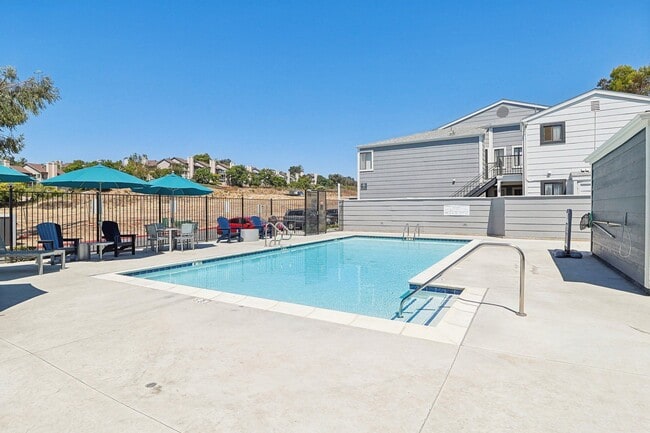 Building Photo - Calavo