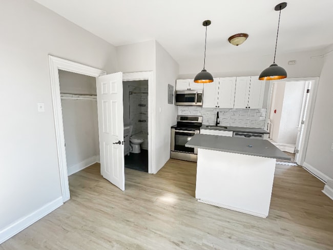 Foto del edificio - 5145 Pine St