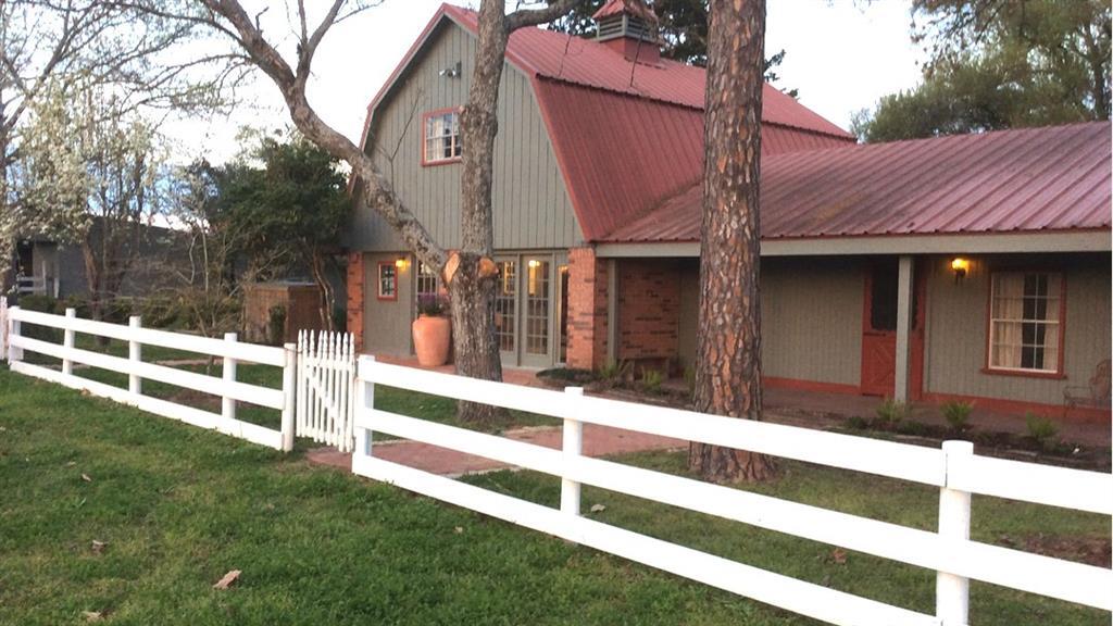 14022 Sycamore Rd, Cat Spring, TX 78933 House Rental in Cat Spring