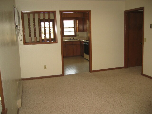 Building Photo - 10 N New Pl