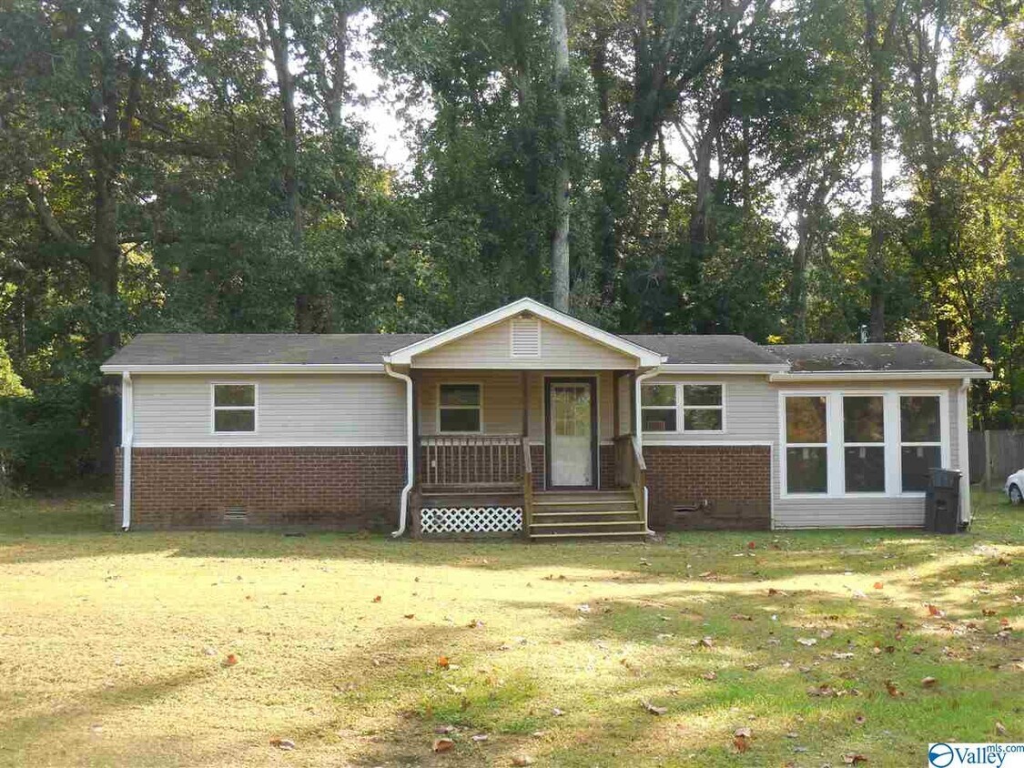 Primary Photo - 72 Mason Dr