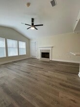 Building Photo - 18319 Bridle Club Dr