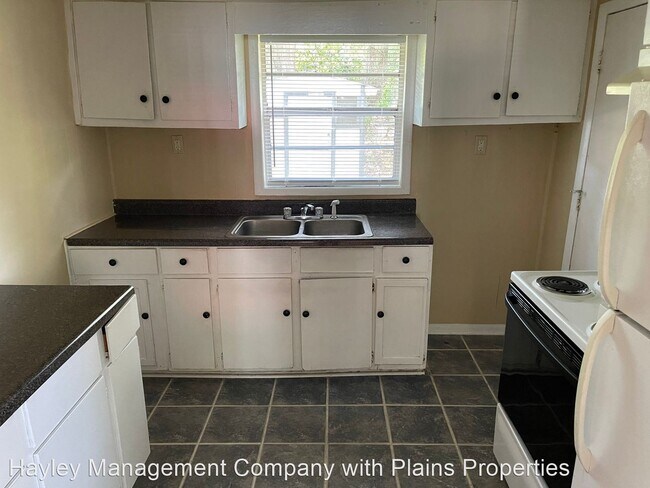 Foto del edificio - 3 br, 1 bath House - 304 Darden Street
