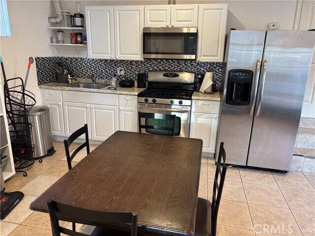 Foto del edificio - 5658 Cahill Ave