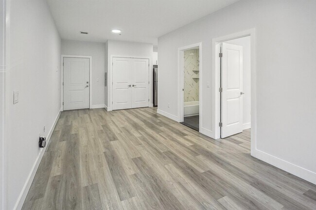 Building Photo - 1208 New York Ave