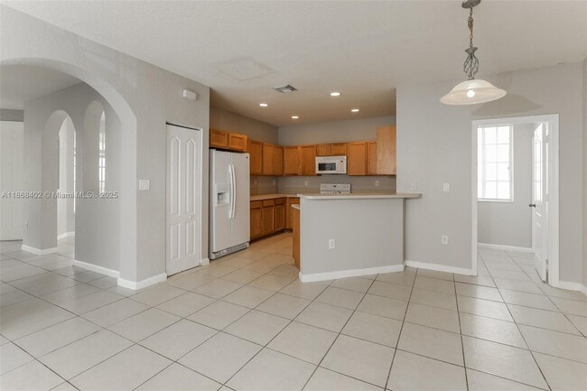 Building Photo - 13916 SW 278th Ln