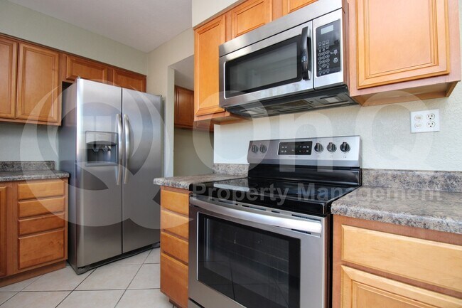 Foto del edificio - 5012 S Kenneth Pl