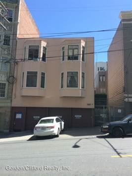 Primary Photo - 1845 Clay St
