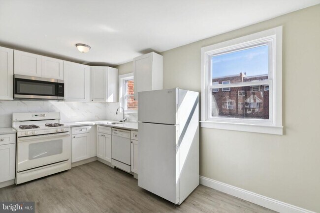 Foto del edificio - 8747 Marsden St