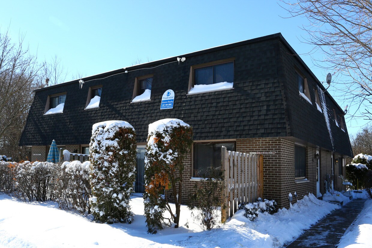 Foto del edificio - 964-970 N Fairfield Rd