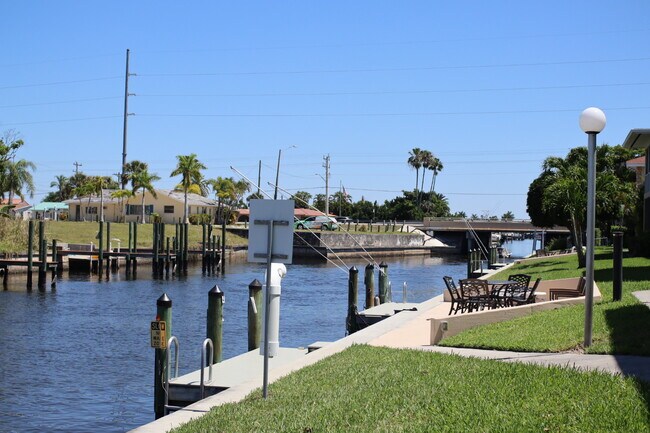 Foto del edificio - 4012 Coronado Pkwy