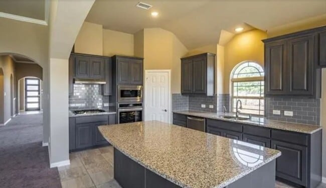 Building Photo - 282 Water Mdw Ct