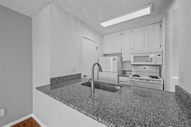 Foto del edificio - 1810 N Garrett Ave