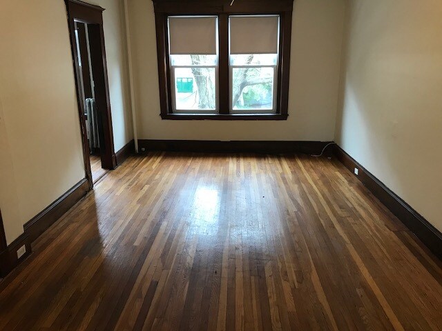 Primary Photo - 116 Englewood Ave