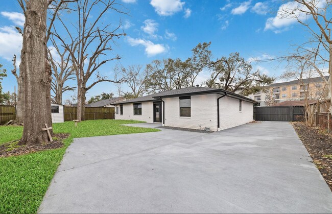 Foto del edificio - 1830 Locksford St