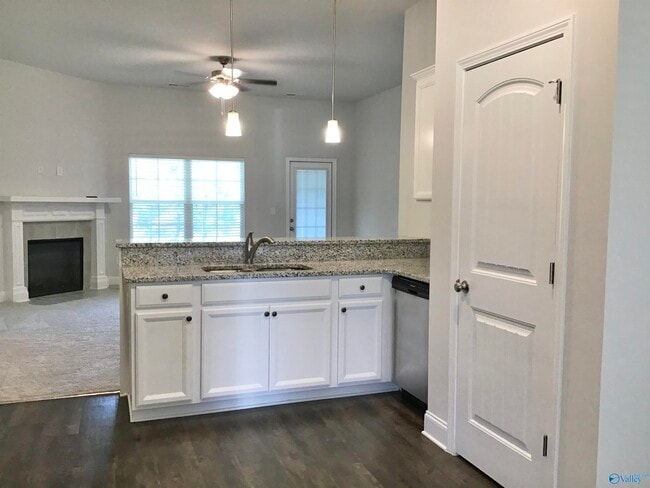 Building Photo - 274 Abercorn Dr