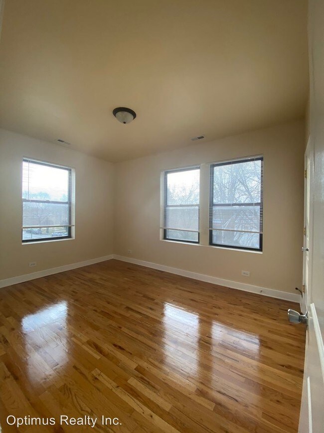 Foto del edificio - 47-57 E Marquette Rd