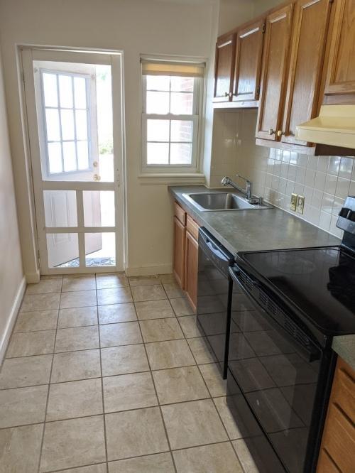 Building Photo - 1 bedroom in Newton MA