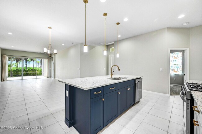 Foto del edificio - 8117 Tethys Ct