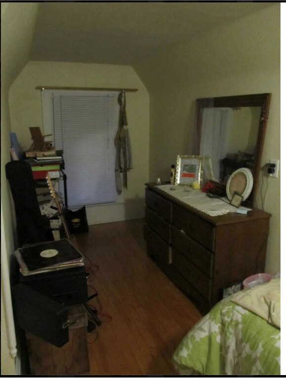 Foto del edificio - 3281 N Oakland Ave