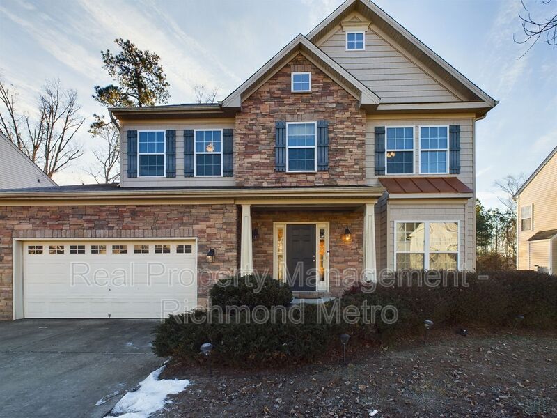 Foto principal - 6431 Kings Crest Ct