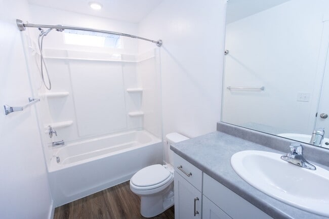 Building Photo - 3569 Grassland Dr