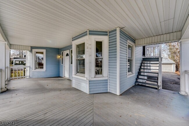 Foto del edificio - 946 W 7th St