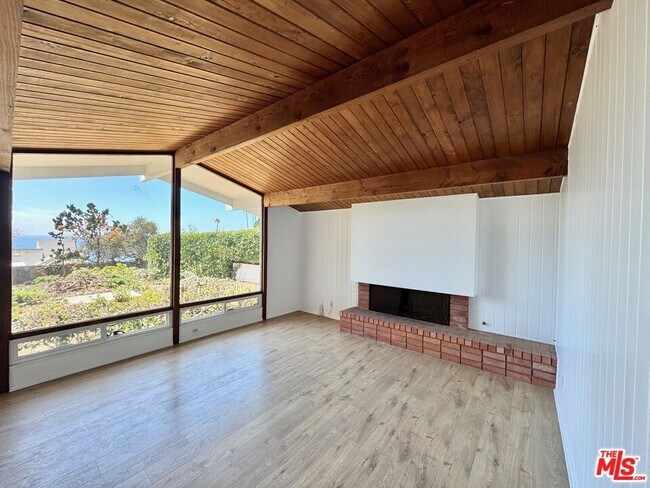 Foto del edificio - 31617 Broad Beach Rd