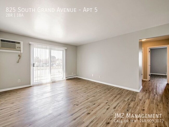 Photo - 825 S Grand Ave Apartment