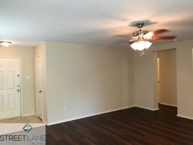 Foto del edificio - 4844 Madyson Ridge Dr