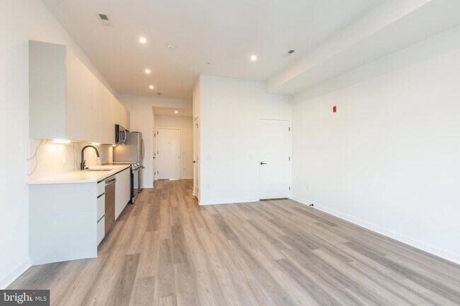Foto del edificio - 3120 W Jefferson St