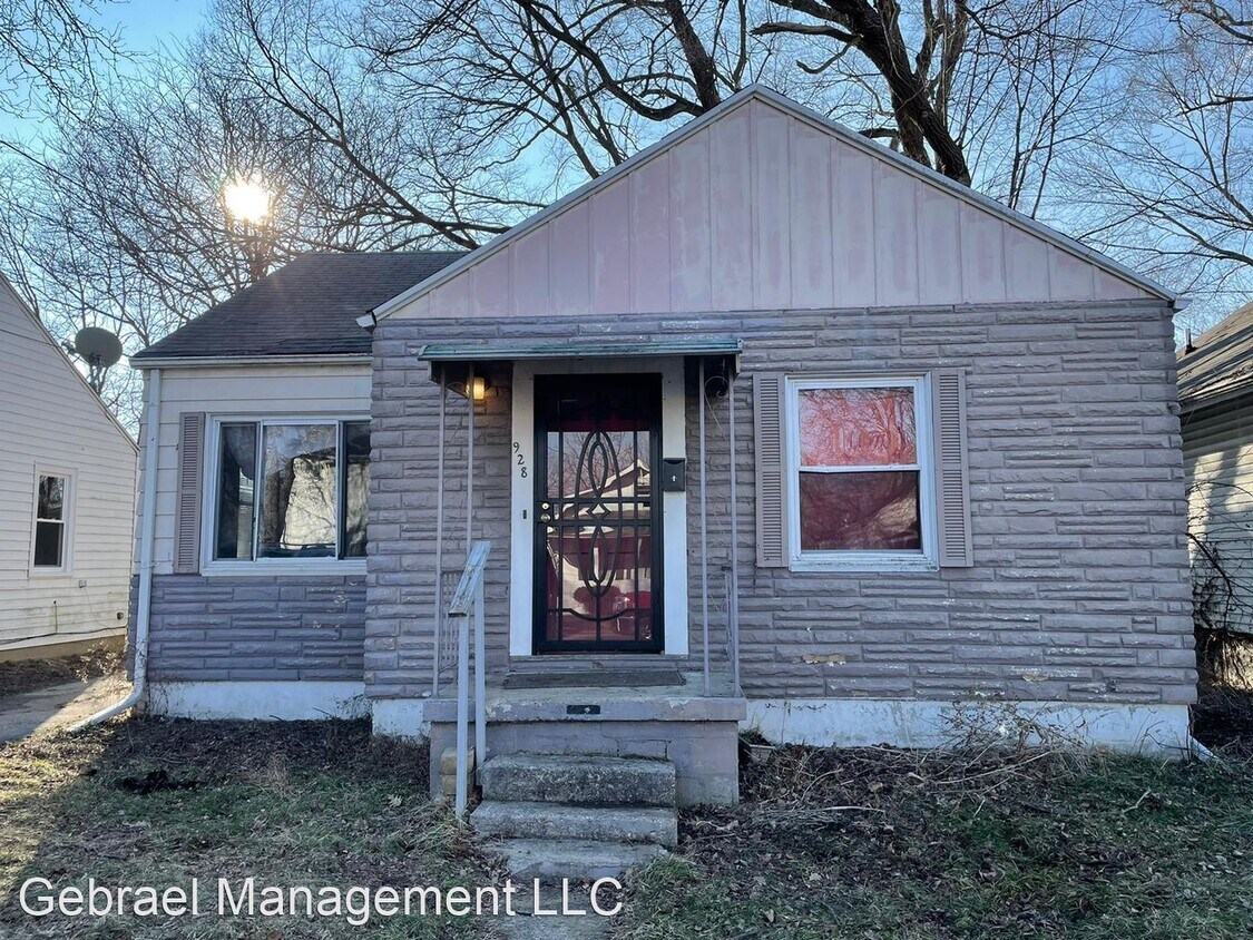 2 br, 1 bath House 928 Mann Ave House for Rent in Flint, MI