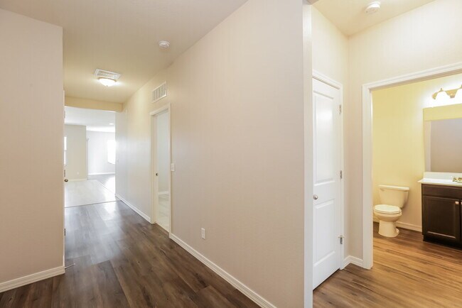 Foto del edificio - 37317 W Bello Ln