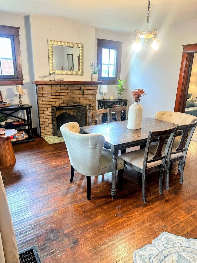Foto del edificio - 1336 Pennock Ave