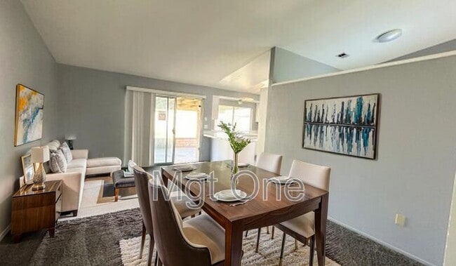 Foto del edificio - 12643 Gorham St