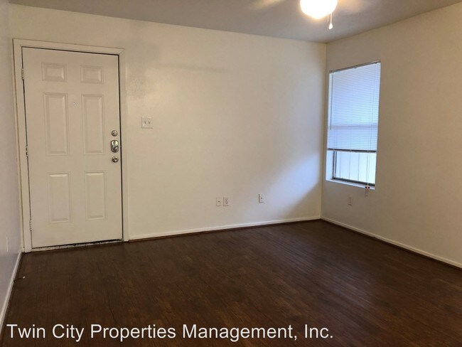 Foto del edificio - 2613 Pecan Knoll St